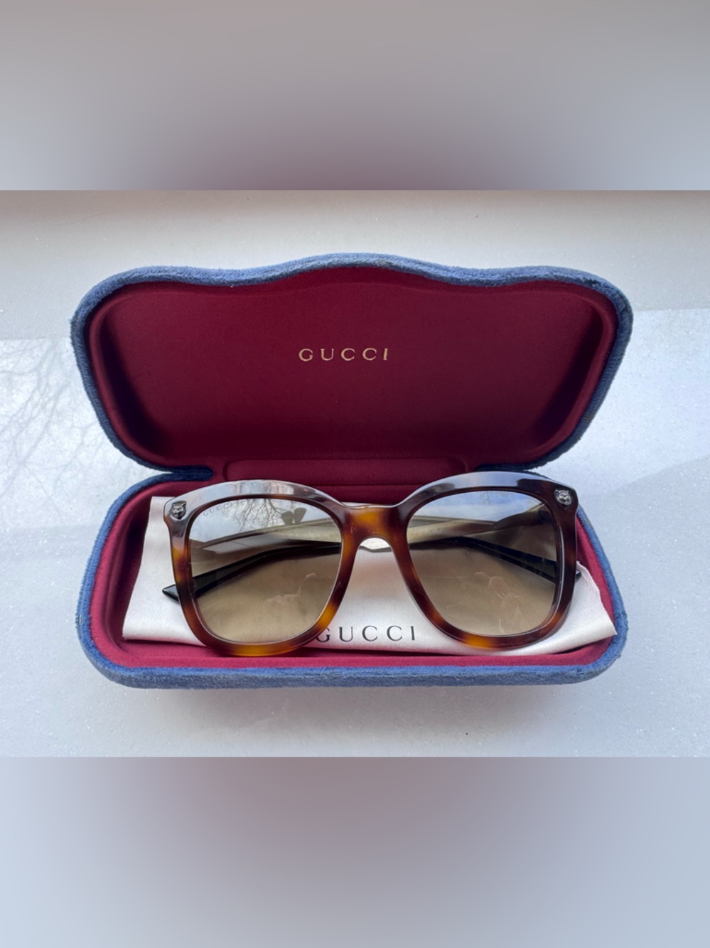 Gucci Tortoiseshell Sunglasses - classic core collection round/ cats eye style